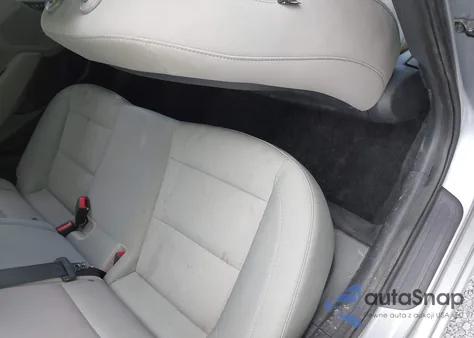 2017 Hyundai Elantra Se z USA, uszkodzony, nr VIN 5NPD74LF6HH077426